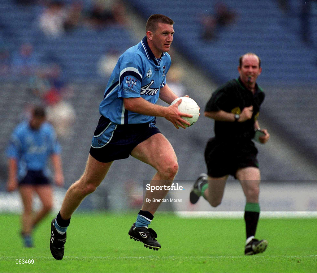 27 May 2001; Darren Homan of Dublin during the Bank of Ireland Leinster Senior Football Championship Quarter-Final match between Dublin and Longford at Croke Park in Dublin. Photo by Brendan Moran/Sportsfile