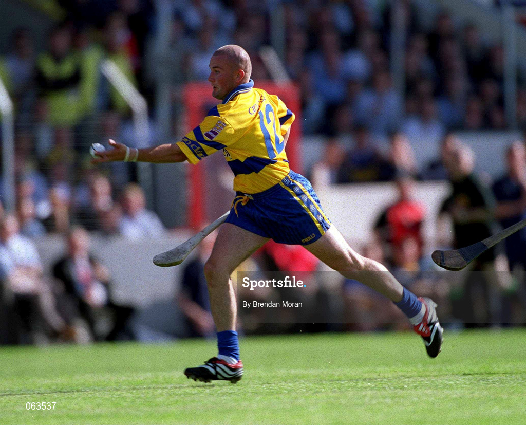 3 June 2001; Alan Markham of Clare during the Guinness Munster Senior Hurling Championship Semi-Final match between Tipperary and Clare at Páirc Uí Chaoimh in Cork. Photo by Brendan Moran/Sportsfile