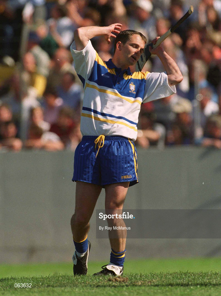 3 June 2001; Clare goalkeeper David Fitzgerald reacts after a missed oportunity from his side during the Guinness Munster Senior Hurling Championship Semi-Final match between Tipperary and Clare at Páirc Uí Chaoimh in Cork. Photo by Ray McManus/Sportsfile