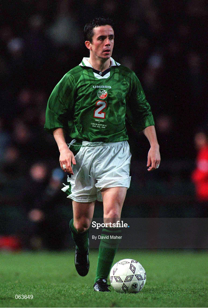 23 February 2000; Gary Kelly of Republic of Ireland during the International Friendly match between Republic of Ireland and Czech Republic at Lansdowne Road in Dublin. Photo by David Maher/Sportsfile