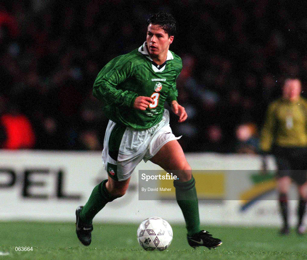 23 February 2000; Ian Harte of Republic of Ireland during the International Friendly match between Republic of Ireland and Czech Republic at Lansdowne Road in Dublin. Photo by David Maher/Sportsfile