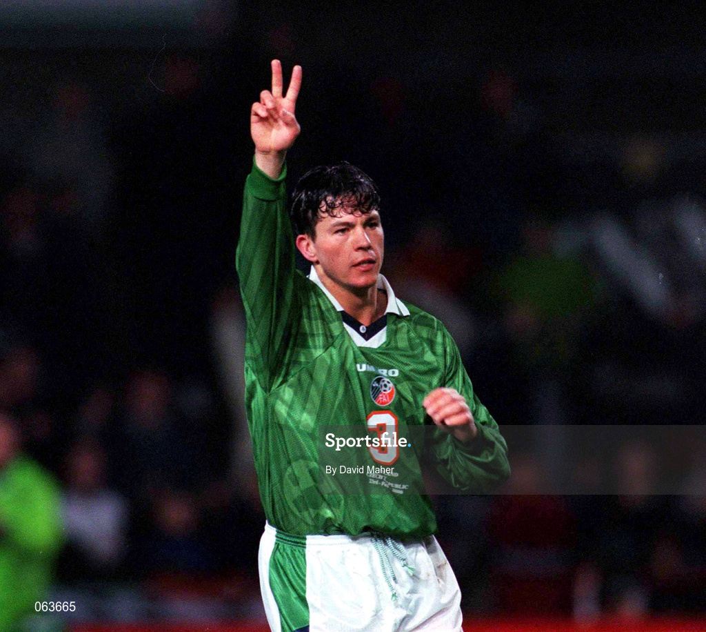 23 February 2000; Ian Harte of Republic of Ireland after scoring his side's second goal during the International Friendly match between Republic of Ireland and Czech Republic at Lansdowne Road in Dublin. Photo by David Maher/Sportsfile