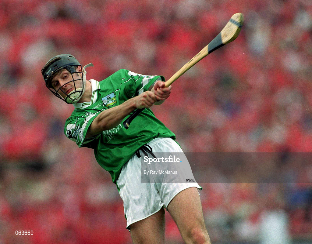 27 May 2001; Jack Foley of Limerick during the Guinness Munster Senior Hurling Championship Quarter-Final match between Cork and Limerick at Páirc Uí Chaoimh in Cork. Photo by Ray McManus/Sportsfile