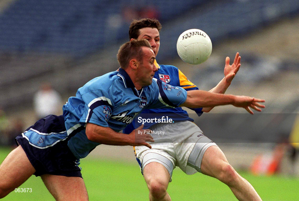 27 May 2001; James Martin of Longford in action against Paul Curran of Dublin during the Bank of Ireland Leinster Senior Football Championship Quarter-Final match between Dublin and Longford at Croke Park in Dublin. Photo by Pat Murphy/Sportsfile