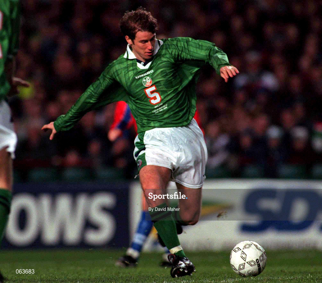 23 February 2000; Kenny Cunningham of Republic of Ireland during the International Friendly match between Republic of Ireland and Czech Republic at Lansdowne Road in Dublin. Photo by David Maher/Sportsfile