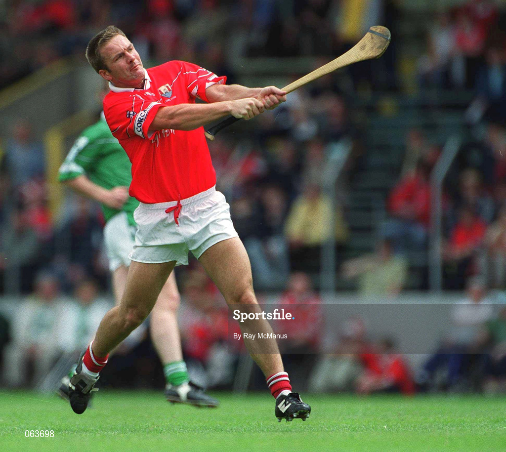 27 May 2001; Mick Daly of Cork during the Guinness Munster Senior Hurling Championship Quarter-Final match between Cork and Limerick at Páirc Uí Chaoimh in Cork. Photo by Ray McManus/Sportsfile
