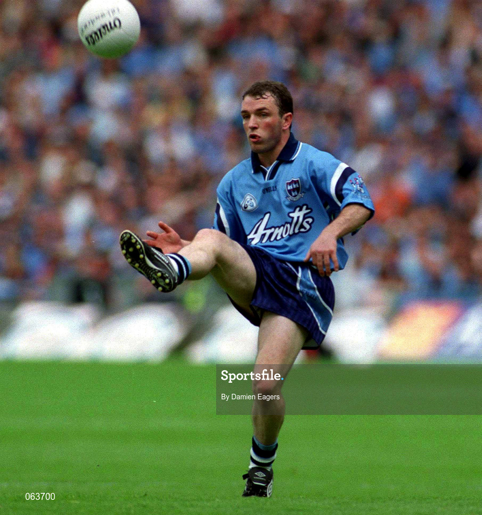 27 May 2001; Niall O'Donoghue of Dublin during the Bank of Ireland Leinster Senior Football Championship Quarter-Final match between Dublin and Longford at Croke Park in Dublin. PhPhoto by Damien Eagers/Sportsfile