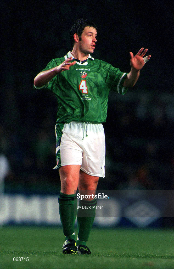 23 February 2000; Paul Butler of Republic of Ireland during the International Friendly match between Republic of Ireland and Czech Republic at Lansdowne Road in Dublin. Photo by David Maher/Sportsfile