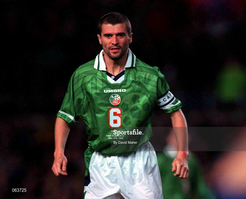 23 February 2000; Roy Keane of Republic of Ireland during the International Friendly match between Republic of Ireland and Czech Republic at Lansdowne Road in Dublin. Photo by David Maher/Sportsfile