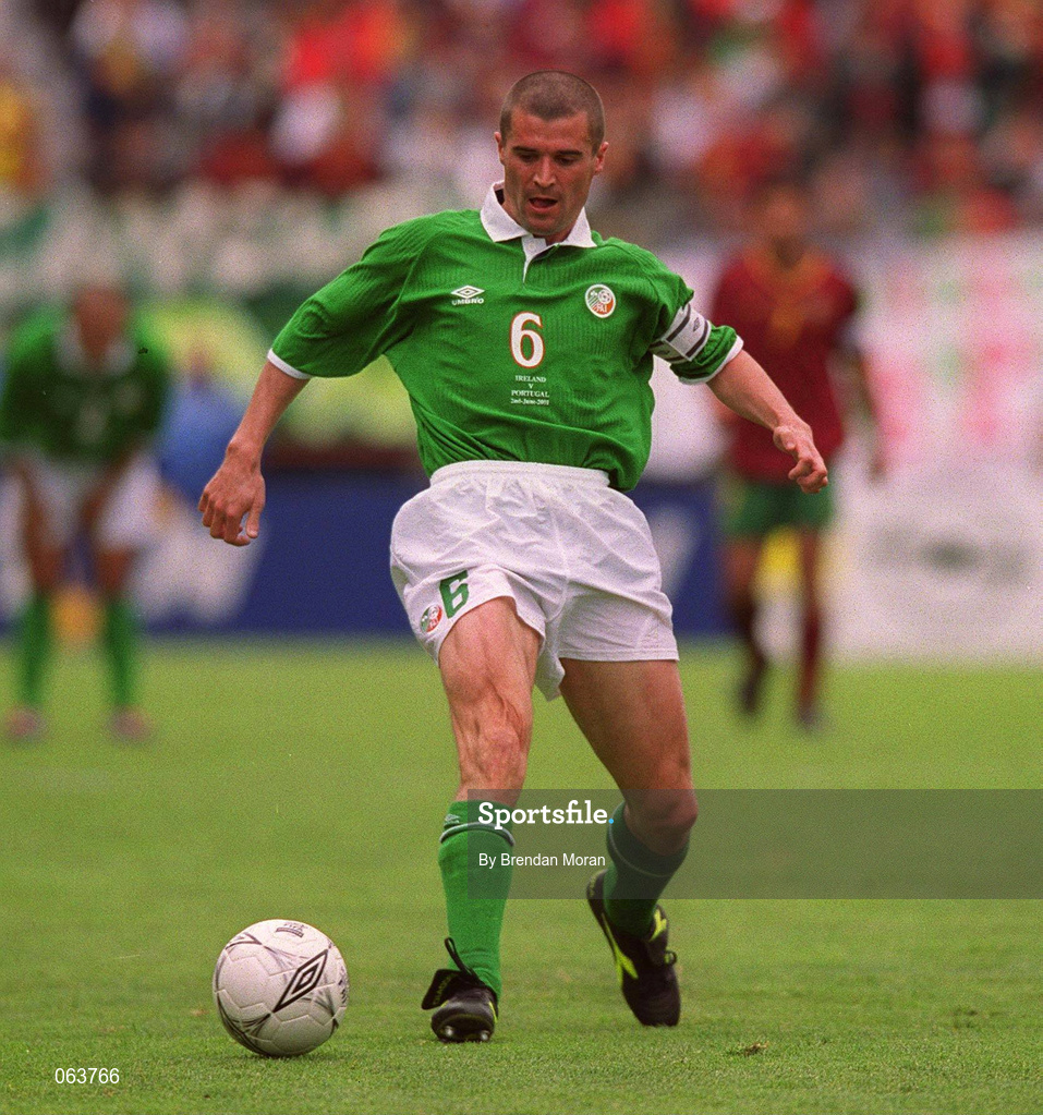 2 June 2001; Roy Keane of Republic of Ireland during the FIFA World Cup 2002 Group 2 Qualifier match between Republic of Ireland and Portugal at Lansdowne Road in Dublin. Photo by Brendan Moran/Sportsfile