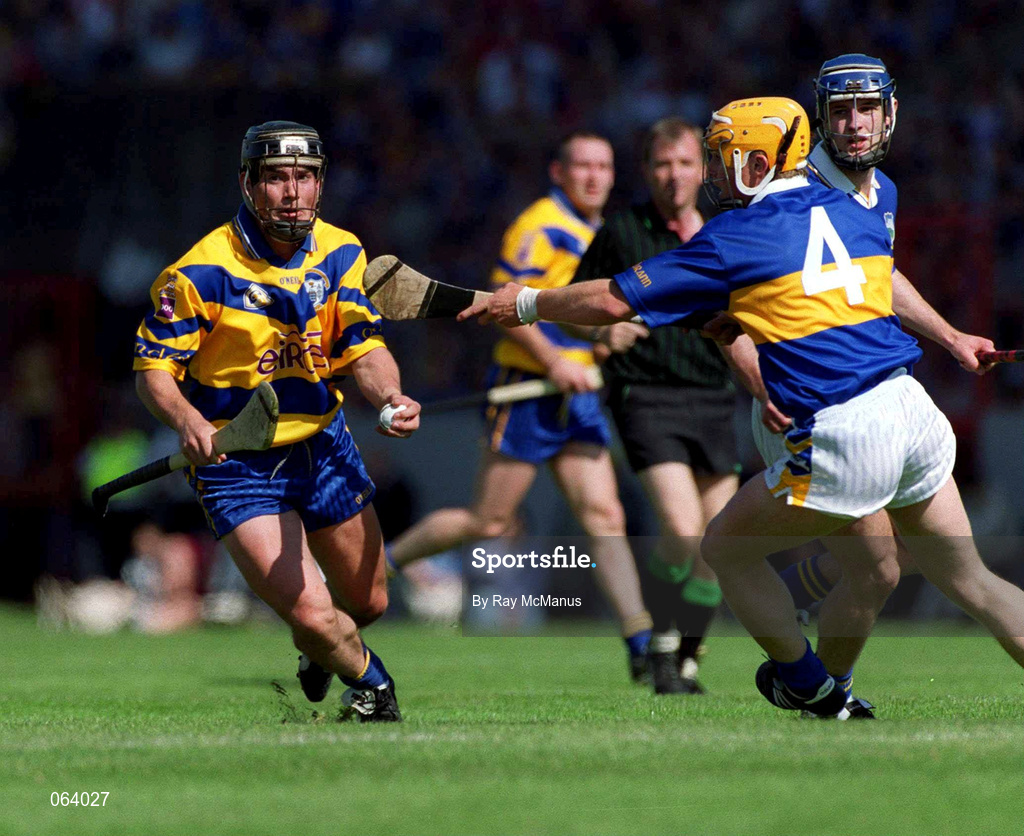 3 June 2001; David Forde of Clare in action against Paul Ormonde of Tipperary during the Guinness Munster Senior Hurling Championship Semi-Final match between Tipperary and Clare at Páirc Uí Chaoimh in Cork. Photo by Ray McManus/Sportsfile