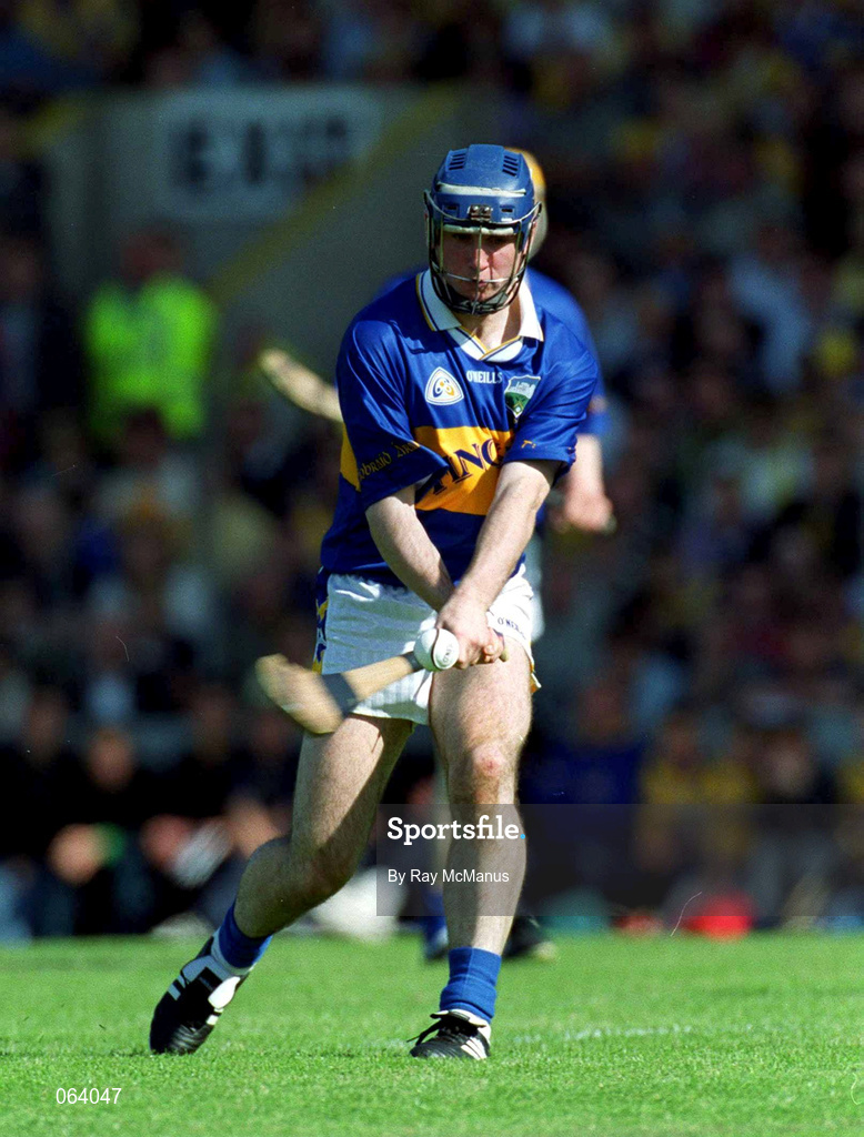 3 June 2001; Eoin Kelly of Tipperary during the Guinness Munster Senior Hurling Championship Semi-Final match between Tipperary and Clare at Páirc Uí Chaoimh in Cork. Photo by Ray McManus/Sportsfile