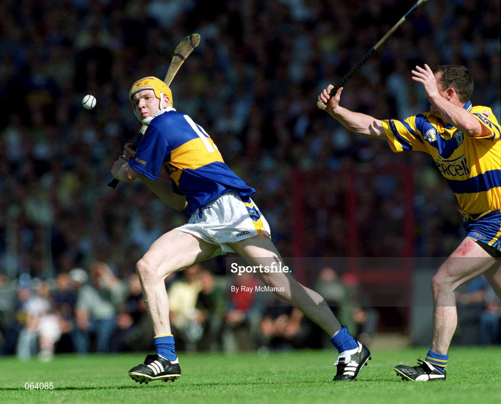 3 June 2001; Lar Corbett of Tipperary during the Guinness Munster Senior Hurling Championship Semi-Final match between Tipperary and Clare at Páirc Uí Chaoimh in Cork. Photo by Ray McManus/Sportsfile
