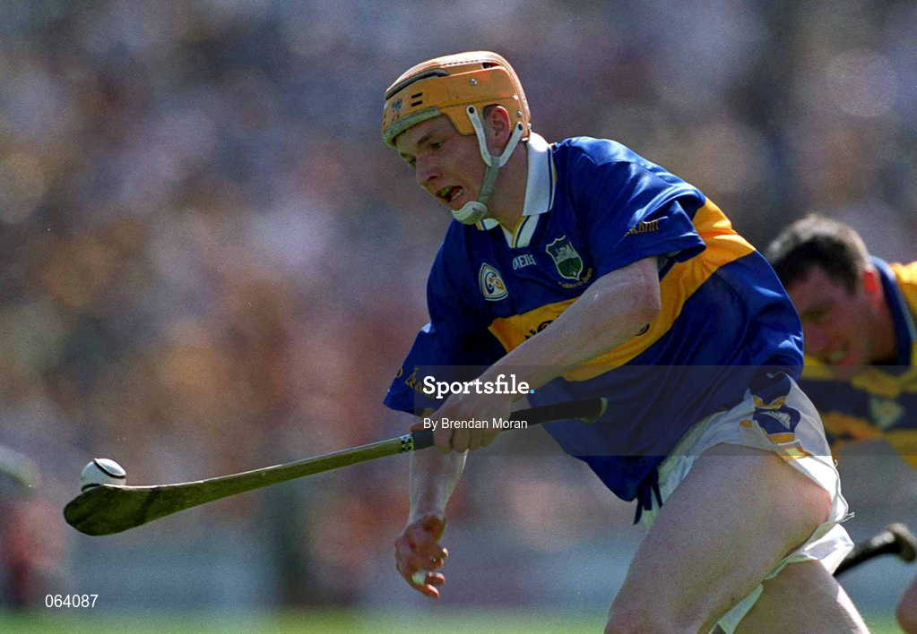 3 June 2001; Lar Corbett of Tipperary during the Guinness Munster Senior Hurling Championship Semi-Final match between Tipperary and Clare at Páirc Uí Chaoimh in Cork. Photo by Brendan Moran/Sportsfile