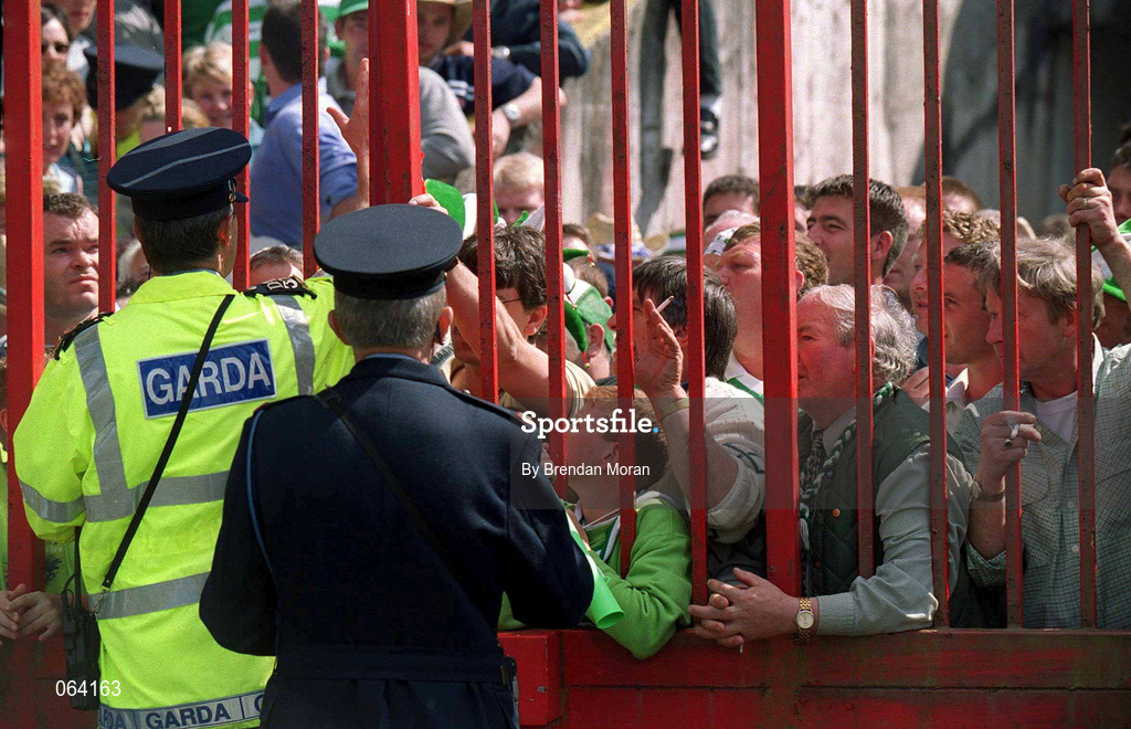 10 June 2001; Members of An Garda Síochána attempt to ease the congestion of fans at half-time of the Guinness Munster Senior Hurling Championship Semi-Final match between Limerick and Waterford at Páirc Uí Chaoimh in Cork. Photo by Brendan Moran/Sportsfile