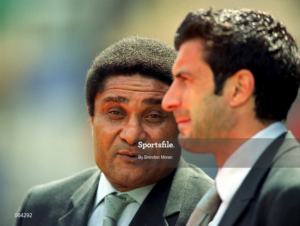 2 June 2001; Former Portugal international Eusébio speaking with Luis Figo of Portugal prior to the FIFA World Cup 2002 Group 2 Qualifier match between Republic of Ireland and Portugal at Lansdowne Road in Dublin. Photo by Brendan Moran/Sportsfile