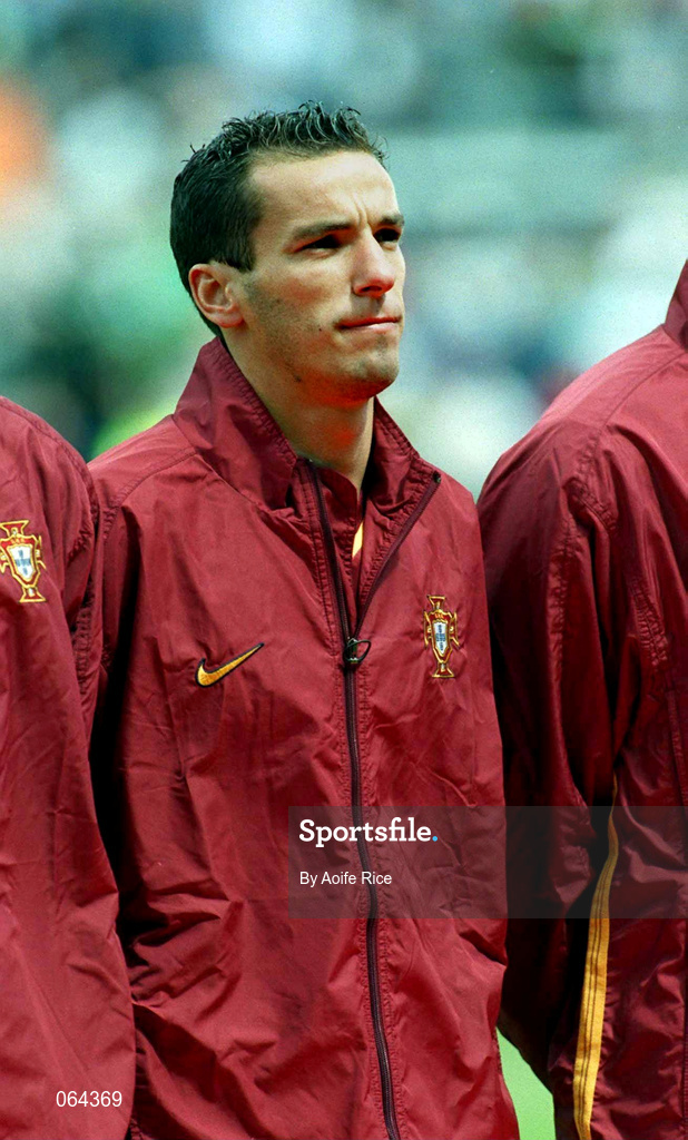 2 June 2001; Armando Petit of Portugal ahead of the FIFA World Cup 2002 Group 2 Qualifier match between Republic of Ireland and Portugal at Lansdowne Road in Dublin. Photo by Aoife Rice/Sportsfile