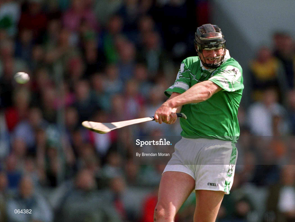 10 June 2001; Brian Begley of Limerick scores his side's third goal during the Guinness Munster Senior Hurling Championship Semi-Final match between Limerick and Waterford at Páirc Uí Chaoimh in Cork. Photo by Brendan Moran/Sportsfile