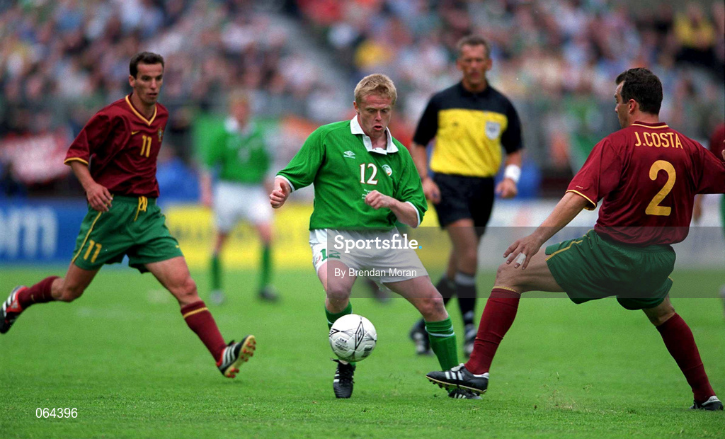 2 June 2001; Damien Duff of Republic of Ireland in action against Jorge Costa of Portugal during the FIFA World Cup 2002 Group 2 Qualifier match between Republic of Ireland and Portugal at Lansdowne Road in Dublin. Photo by Brendan Moran/Sportsfile