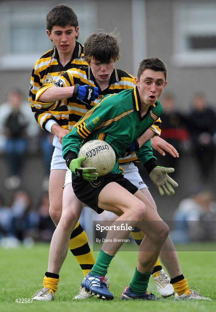 4 May 2010; Glen Whelan, St Benildus College, in action against Jack Mac Cionnaith, Colaiste Eoin. Dublin School Senior Football A Final, St Benildus College v Colaiste Eoin, O'Toole Park, Crumlin, Dublin. Picture credit: Dàire Brennan / SPORTSFILE