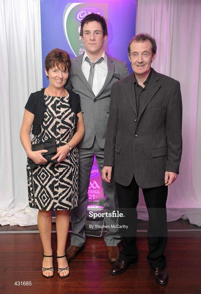 2 June 2010; Roscommon footballer Neil Collins, who was short listed for the 2010 Cadbury Hero of the Future Award, with, parents Catherine and Eugene Collins. Neil was one of 14 short listed players who excelled throughout the 2010 Cadbury GAA U21 Football Championship. The 2010 Cadbury Hero of the Future Award was won by Rory O’Carroll, from Dublin. All nominees can be seen on www.cadburygaau21.com. Past winners, Colm O’Neill and Fintan Goold from Cork, Killian Young from Kerry and Keith Higgins from Mayo have gone on to represent their Counties at Senior level. Cadbury Under 21 Hero of the Future Awards, Croke Park, Dublin. Picture credit: Stephen McCarthy / SPORTSFILE