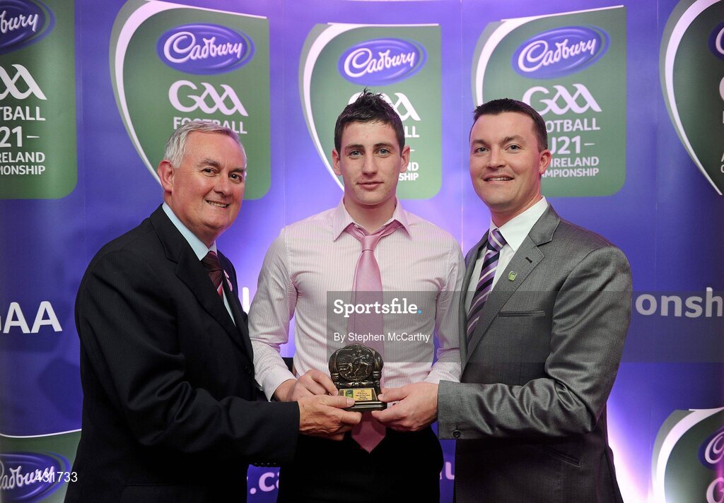 2 June 2010; Uachtarán Chumann Lúthchleas Gael Criostóir Ó Cuana and Shane Guest, Senior Brand Manager, Cadbury Ireland, with Kerry footballer Paul Geaney who was short listed for the 2010 Cadbury Hero of the Future Award, Paul was one of 14 short listed players who excelled throughout the 2010 Cadbury GAA U21 Football Championship. The 2010 Cadbury Hero of the Future Award was won by Rory O’Carroll, from Dublin. All nominees can be seen on www.cadburygaau21.com. Past winners, Colm O’Neill and Fintan Goold from Cork, Killian Young from Kerry and Keith Higgins from Mayo have gone on to represent their Counties at Senior level. Cadbury Under 21 Hero of the Future Awards, Croke Park, Dublin. Picture credit: Stephen McCarthy / SPORTSFILE