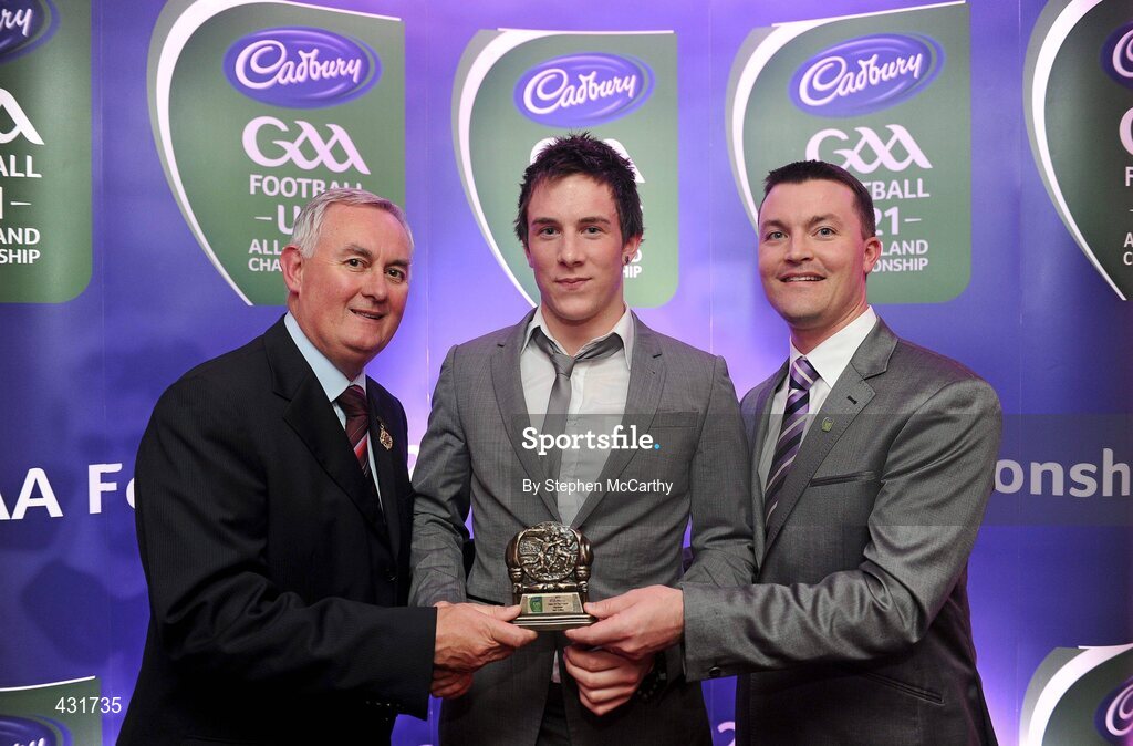 2 June 2010; Uachtarán Chumann Lúthchleas Gael Criostóir Ó Cuana and Shane Guest, Senior Brand Manager, Cadbury Ireland, with Roscommon footballer Neil Collins who was short listed for the 2010 Cadbury Hero of the Future Award, Neil was one of 14 short listed players who excelled throughout the 2010 Cadbury GAA U21 Football Championship. The 2010 Cadbury Hero of the Future Award was won by Rory O’Carroll, from Dublin. All nominees can be seen on www.cadburygaau21.com. Past winners, Colm O’Neill and Fintan Goold from Cork, Killian Young from Kerry and Keith Higgins from Mayo have gone on to represent their Counties at Senior level. Cadbury Under 21 Hero of the Future Awards, Croke Park, Dublin. Picture credit: Stephen McCarthy / SPORTSFILE
