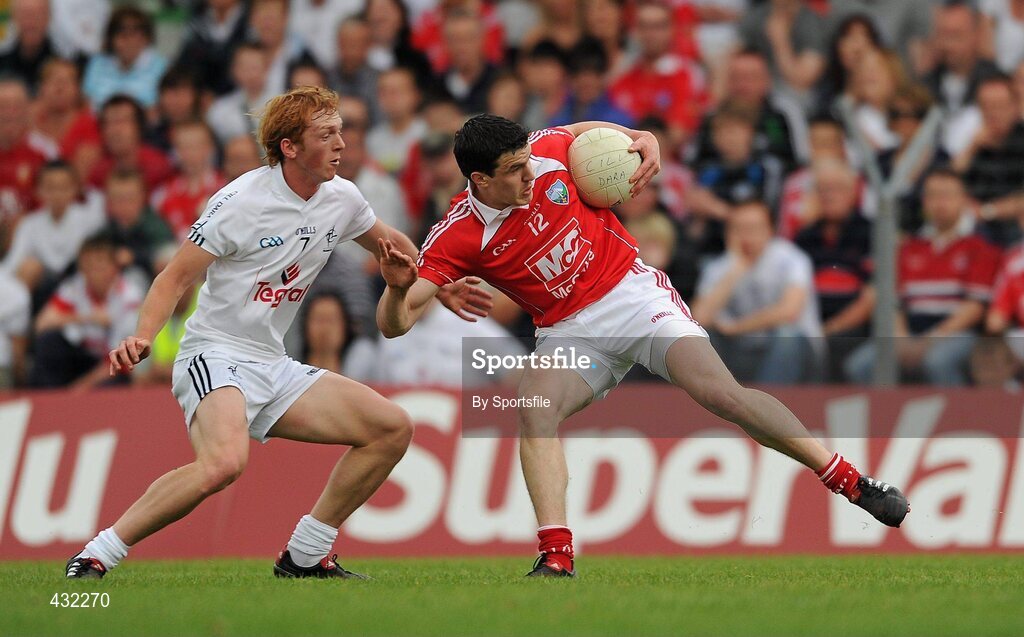 5 June 2010; Adrian Reid, Louth, in action against Keith Cribben, Kildare. Leinster GAA Football Senior Championship Quarter-Final, Louth v Kildare, Pairc Tailteann, Navan, Co. Meath. Photo by Sportsfile