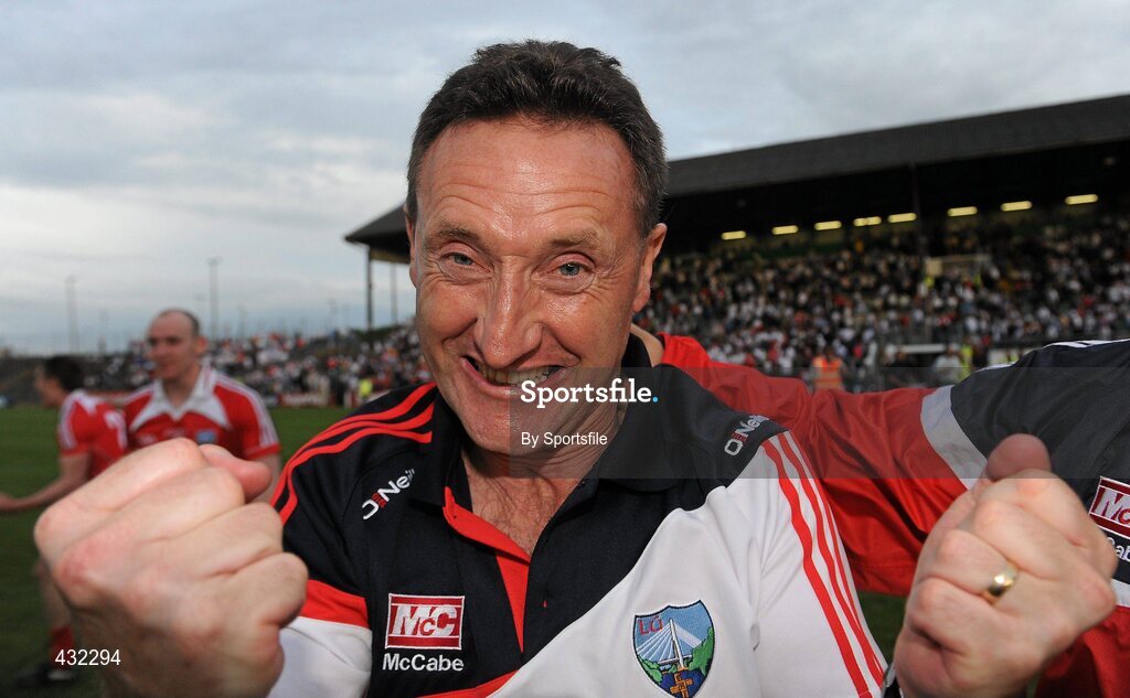 5 June 2010; Louth manager Peter Fitzpatrick celebrates at the end of the game. Leinster GAA Football Senior Championship Quarter-Final, Louth v Kildare, Pairc Tailteann, Navan, Co. Meath. Photo by Sportsfile