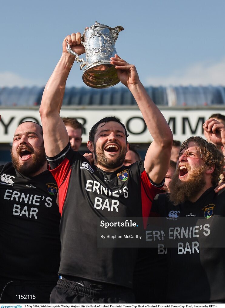 8 May 2016; Wicklow captain Wesley Wojnar lifts the Bank of Ireland Provincial Towns Cup. Bank of Ireland Provincial Towns Cup, Final, Enniscorthy RFC v Wicklow RFC. Ashbourne RFC, Ashbourne, Co. Meath. Picture credit: Stephen McCarthy / SPORTSFILE
