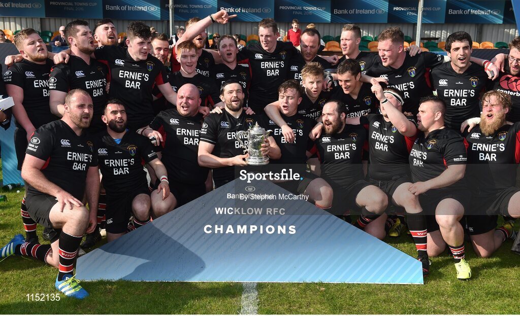 8 May 2016; Wicklow players celebrate their Bank of Ireland Provincial Towns Cup victory. Bank of Ireland Provincial Towns Cup, Final, Enniscorthy RFC v Wicklow RFC. Ashbourne RFC, Ashbourne, Co. Meath. Picture credit: Stephen McCarthy / SPORTSFILE
