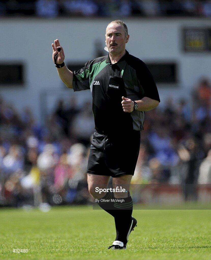 6 June 2010; Referee Martin Sludden. Ulster GAA Football Senior Championship Quarter-Final, Monaghan v Armagh, Casement Park, Belfast, Co. Antrim. Picture credit: Oliver McVeigh / SPORTSFILE