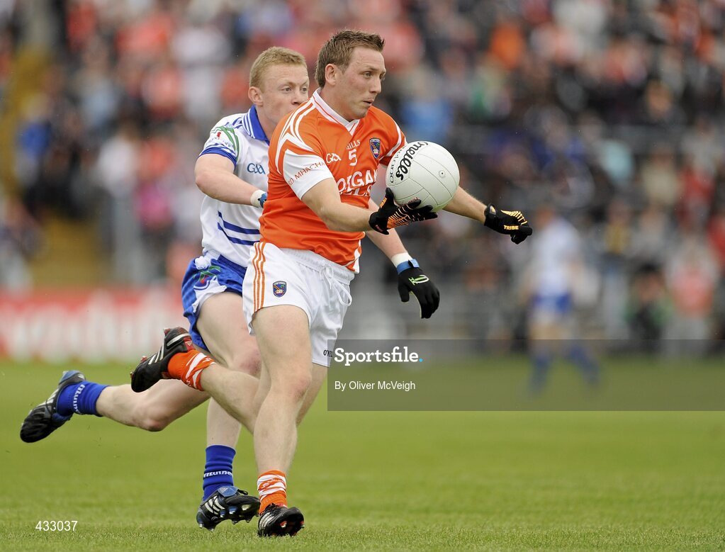 6 June 2010; Paul Duffy, Armagh, in action against Colin Walshe, Monaghan. Ulster GAA Football Senior Championship Quarter-Final, Monaghan v Armagh, Casement Park, Belfast, Co. Antrim. Picture credit: Oliver McVeigh / SPORTSFILE