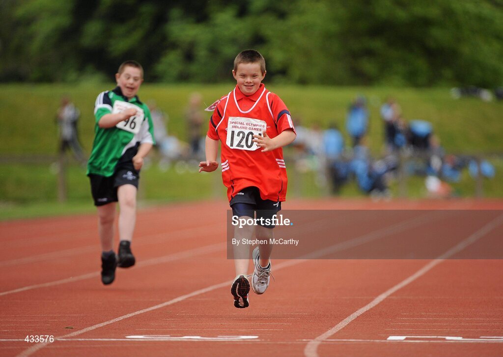 10 June 2010; Ronan Desmond, from Bandon, Cork, in action during his athletics divisioning events at the 2010 Special Olympics Ireland Games. University of Limerick, Limerick. Picture credit: Stephen McCarthy / SPORTSFILE