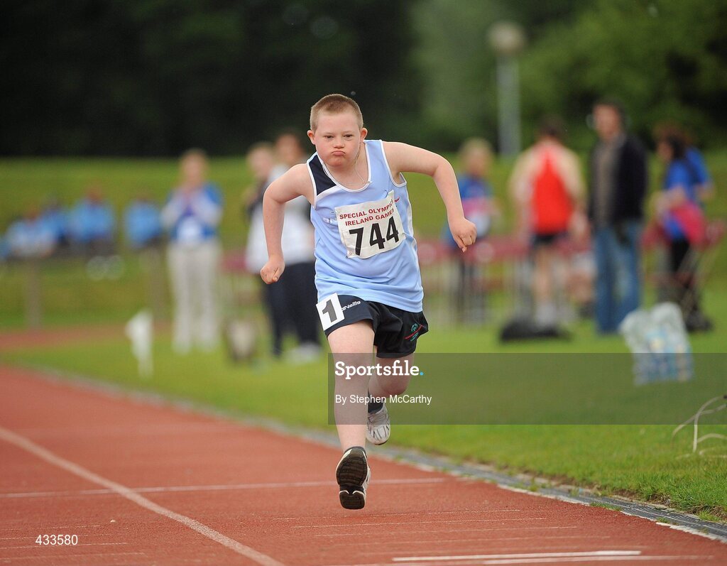 10 June 2010; David Wall, from Clonsilla, Dublin, in action during his athletics divisioning event at the 2010 Special Olympics Ireland Games. University of Limerick, Limerick. Picture credit: Stephen McCarthy / SPORTSFILE