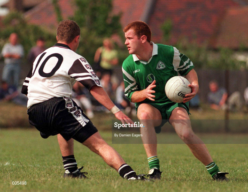 31 May 1998; Barry McDonagh of London in action against Ken Killeen of Sligo during the Connacht GAA Football Senior Championship Quarter-Final match between London and Sligo at Emerald GAA Grounds, Ruislip. Photo by Damien Eagers/Sportsfile