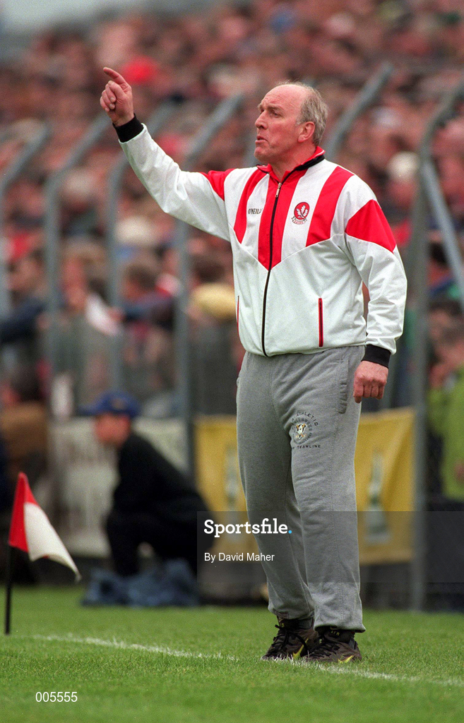 31 May 1998; Derry Manager Brian Mullins during the Ulster GAA Football Senior Championship Quarter-Final match between Derry and Monaghan at Celtic Park in Derry. Photo by David Maher/Sportsfile