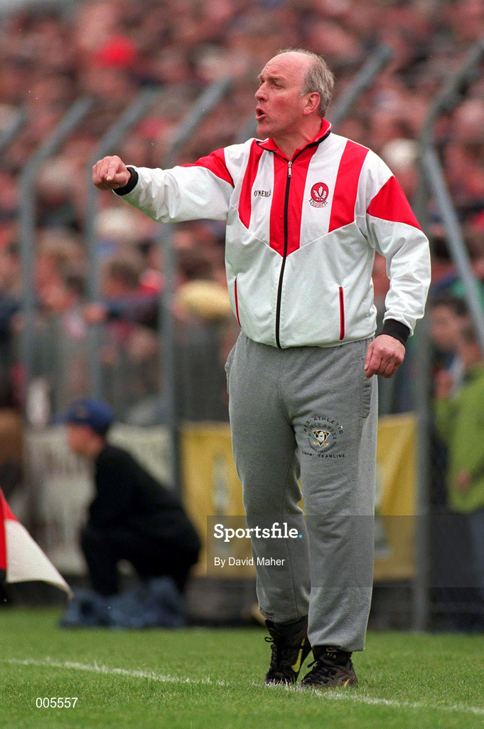 31 May 1998; Derry Manager Brian Mullins during the Ulster GAA Football Senior Championship Quarter-Final match between Derry and Monaghan at Celtic Park in Derry. Photo by David Maher/Sportsfile