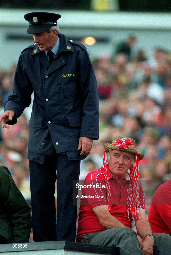 23 July 1995. A Cork fans gets an unusual vantage point. Munster Football Final, Kerry v Cork, Fitzgerald Stadium, Killarney, Co. Kerry. Picture Credit: Brendan Moran/SPORTSFILE.