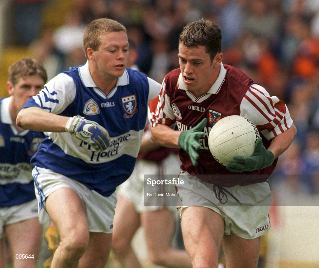 7 June 1998; David Murphy of Westmeath in action against Chris Conway of Laois during the Leinster Senior Football Championship Quarter-Final match between Laois and Westmeath at Croke Park in Dublin. Photo by David Maher/Sportsfile