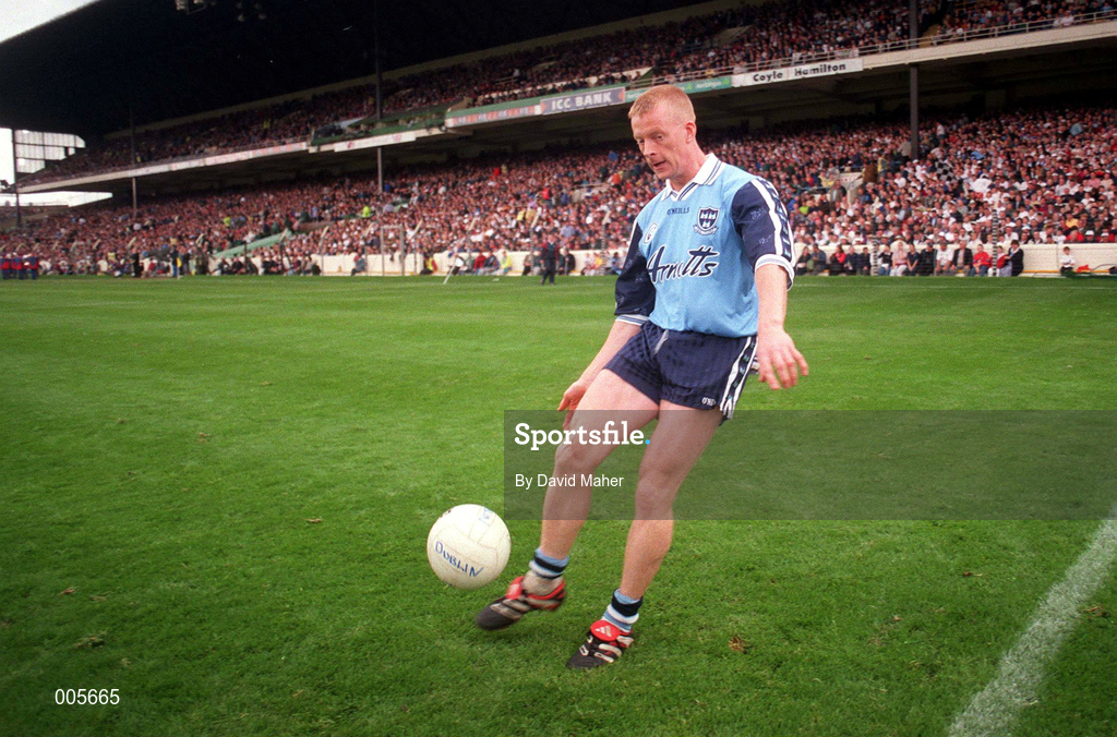 7 June 1998; Declan Darcy of Dublin before the Leinster Senior Football Championship Quarter-Final match between Dublin and Kildare at Croke Park in Dublin. Photo by David Maher/Sportsfile