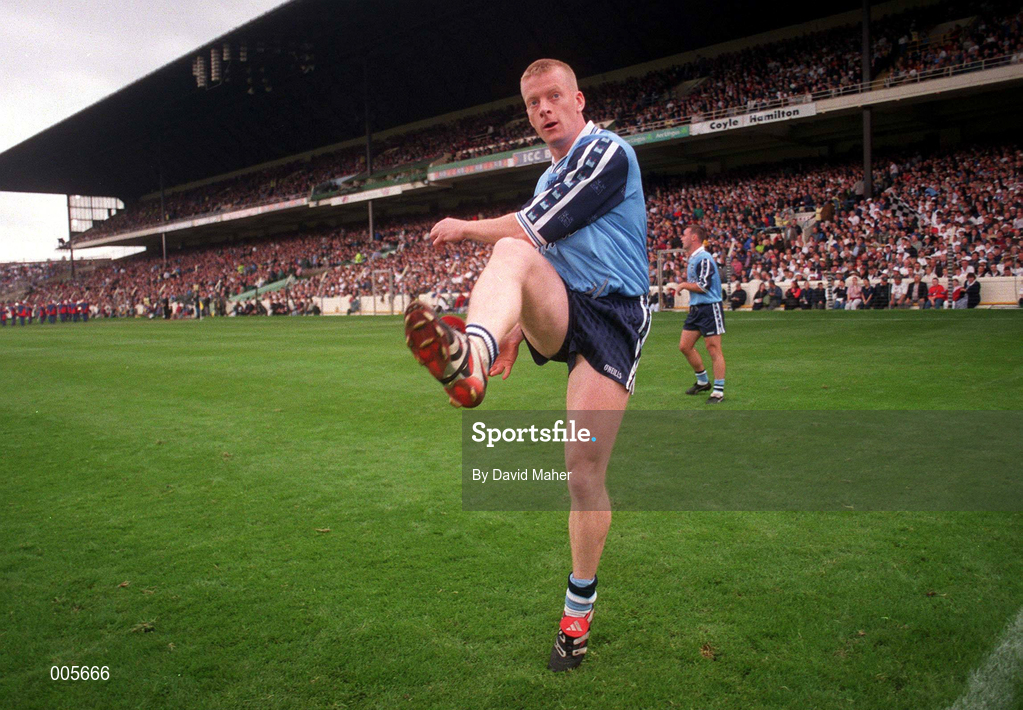 7 June 1998; Declan Darcy of Dublin before the Leinster Senior Football Championship Quarter-Final match between Dublin and Kildare at Croke Park in Dublin. Photo by David Maher/Sportsfile