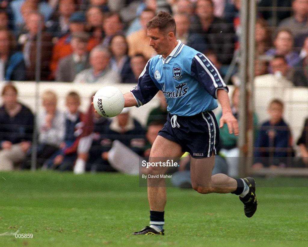 7 June 1998; Jim Gavin of Dublin about to kick the equalising point to force a replay during the Leinster Senior Football Championship Quarter-Final match between Dublin and Kildare at Croke Park in Dublin. Photo by David Maher/Sportsfile
