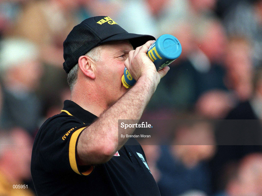 31 May 1998; Kilkenny Manager Kevin Fennelly during the Leinster GAA Hurling Senior Championship Quarter-Final match between Dublin and Kilkenny at Parnell Park in Dublin. Photo by Brendan Moran/Sportsfile
