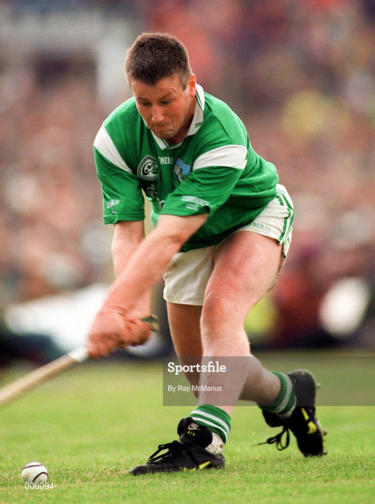 31 May 1998; Mike Houlihan of Limerick during the Munster Senior Hurling Championship Quarter-Final match between Limerick and Cork at the Gaelic Grounds in Limerick. Photo by Ray McManus/Sportsfile