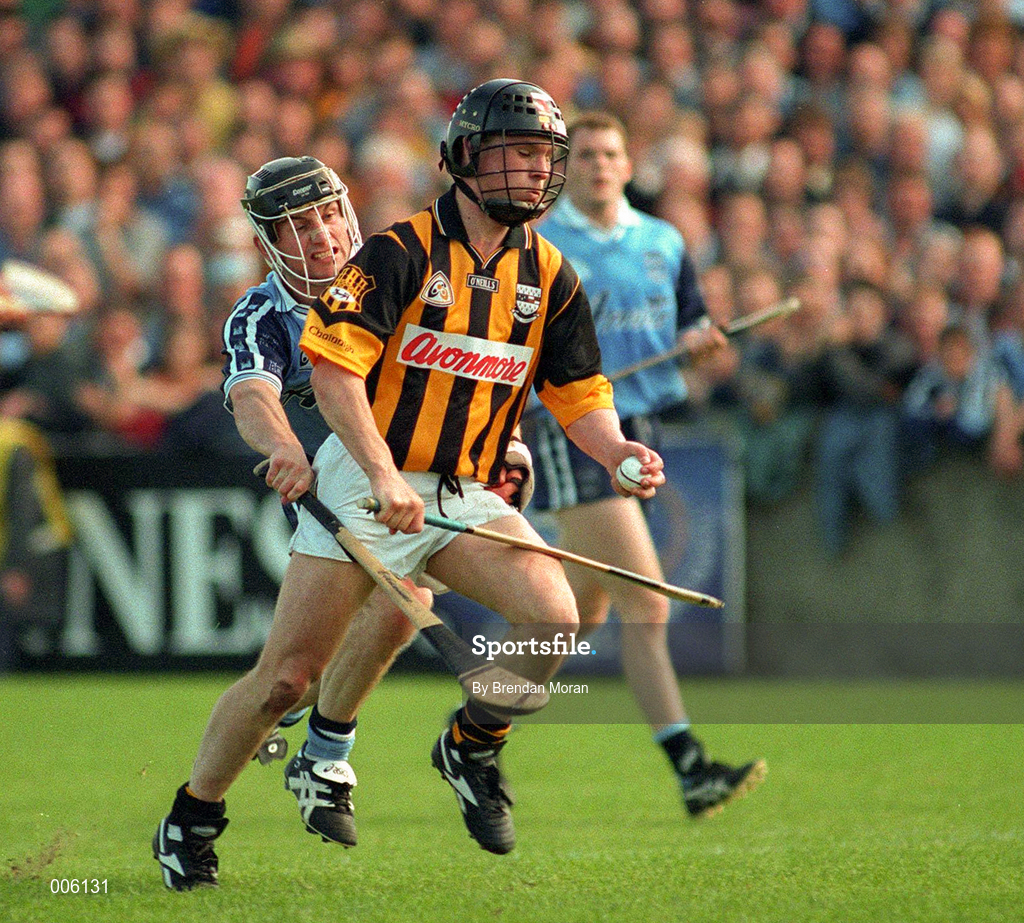 31 May 1998; P.J Delaney of Kilkenny gets away from David Sweeney of Dublin during the Leinster GAA Hurling Senior Championship Quarter-Final match between Dublin and Kilkenny at Parnell Park in Dublin. Photo by Brendan Moran/Sportsfile