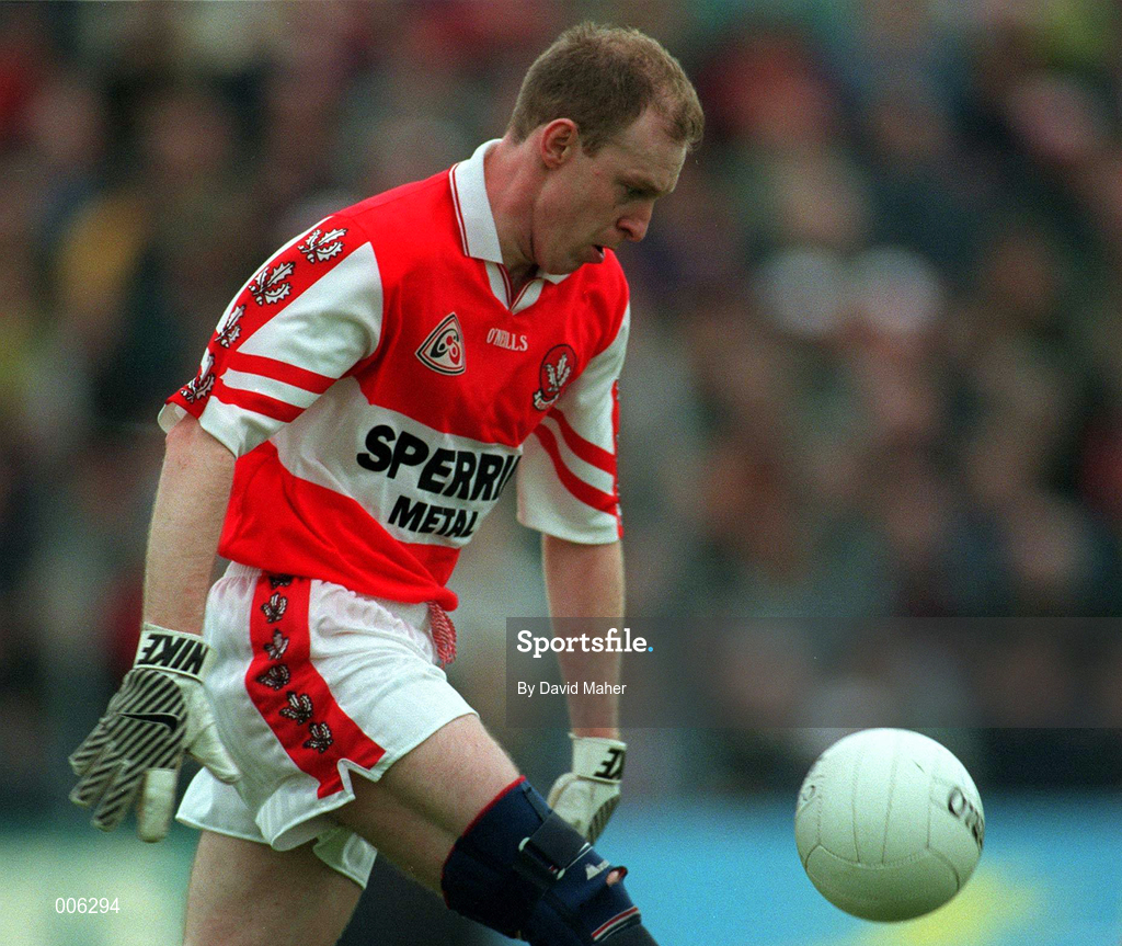 31 May 1998; Seamus Downey of Derry during the Ulster GAA Football Senior Championship Quarter-Final match between Derry and Monaghan at Celtic Park in Derry. Photo by David Maher/Sportsfile
