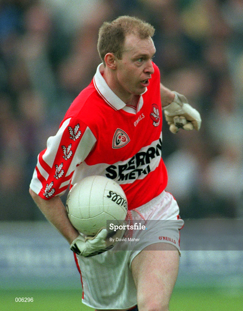 31 May 1998; Seamus Downey of Derry during the Ulster GAA Football Senior Championship Quarter-Final match between Derry and Monaghan at Celtic Park in Derry. Photo by David Maher/Sportsfile