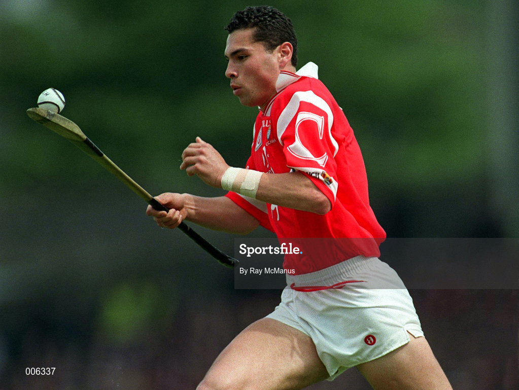 31 May 1998; Seán Og O hAilpin of Cork during the Munster Senior Hurling Championship Quarter-Final match between Limerick and Cork at the Gaelic Grounds in Limerick. Photo by Ray McManus/Sportsfile