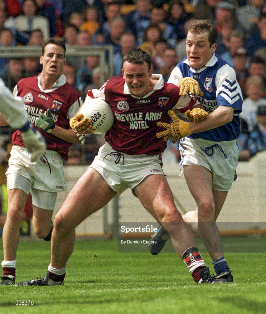 7 June 1998; Thomas Cleary of Westmeath in action against Denis Lalor of Laois during the Leinster Senior Football Championship Quarter-Final match between Laois and Westmeath at Croke Park in Dublin. Photo by Damien Eagers/Sportsfile